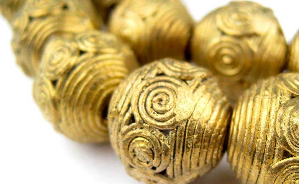 perles ghanéennes en bronze doré